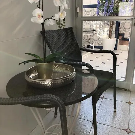 Big With Unique Patio Near Santa Barbara Castle Апартаменты Аликанте